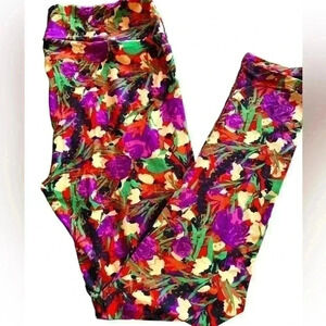 Lularoe TC plus size red & purple floral leggings. Gorgeous floral!